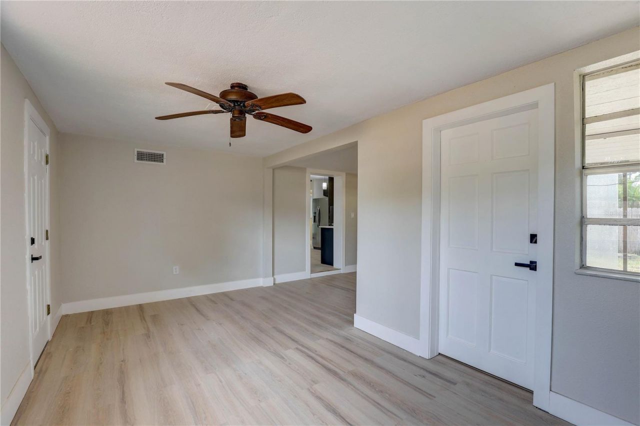 330 83rd Avenue Ne, Saint Petersburg, FL 33702 Photo