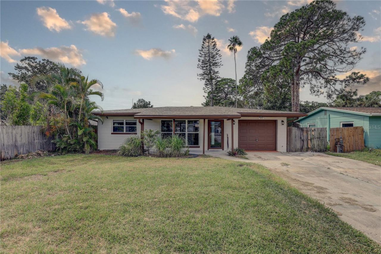 330 83rd Avenue Ne, Saint Petersburg, FL 33702 Photo