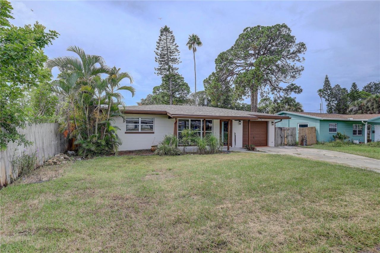 330 83rd Avenue Ne, Saint Petersburg, FL 33702 Photo