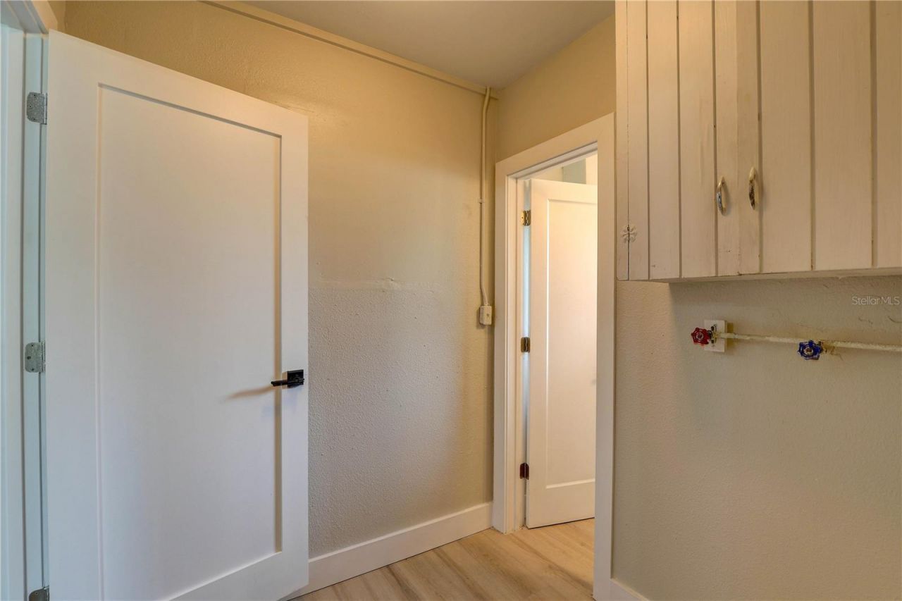 330 83rd Avenue Ne, Saint Petersburg, FL 33702 Photo