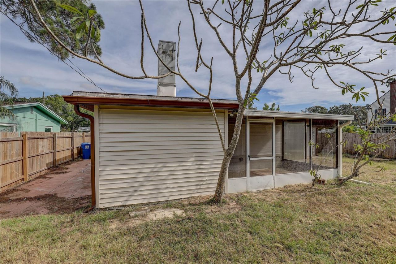 330 83rd Avenue Ne, Saint Petersburg, FL 33702 Photo