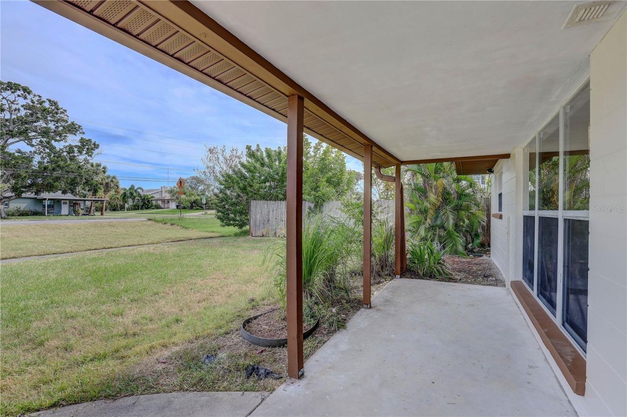 330 83rd Avenue Ne, Saint Petersburg, FL 33702 Photo