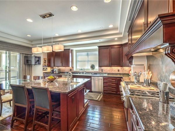 9205 Tesoras Drive , Unit 401, Las Vegas, NV 89144