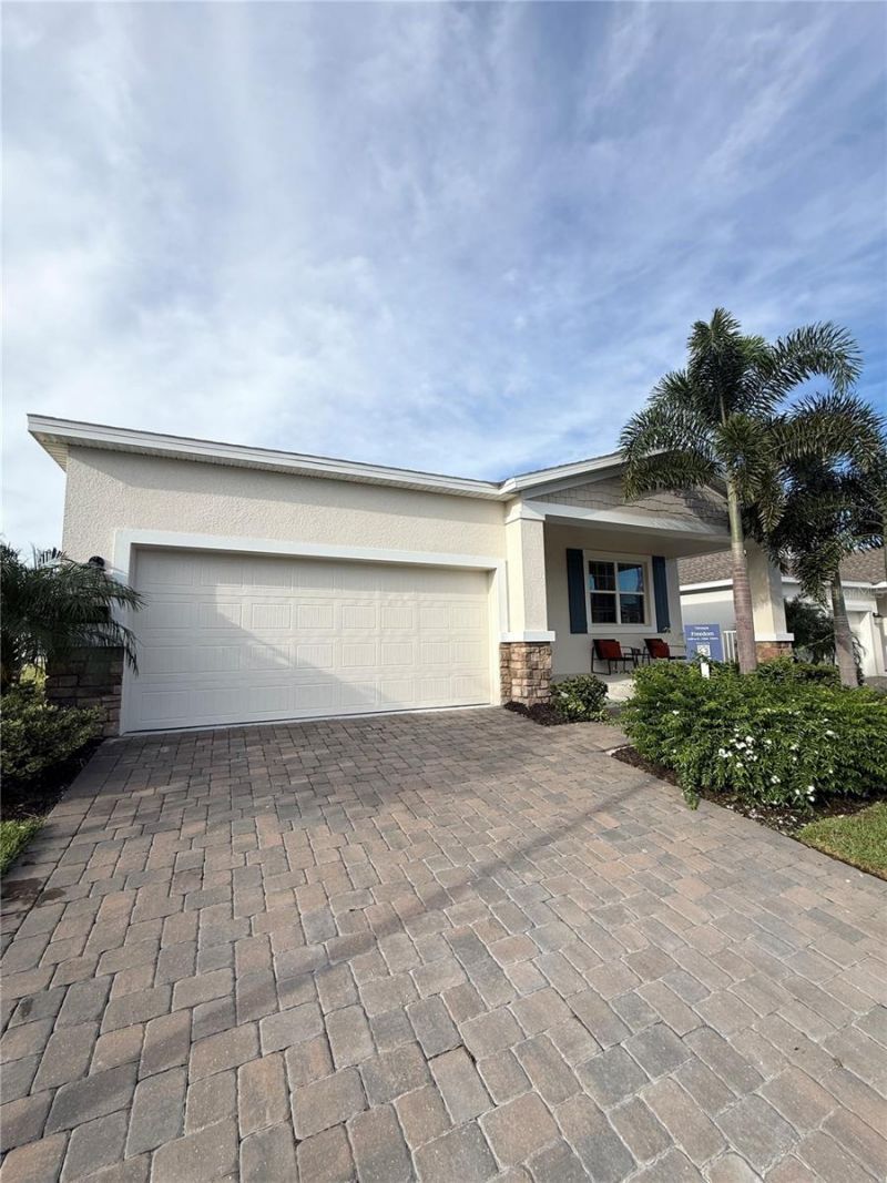 2396 Volunteer Avenue, Kissimmee, FL 34744 Main Photo