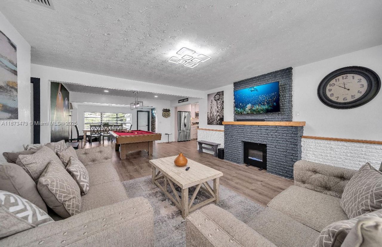 521 W Evanston Cir, Fort Lauderdale, FL 33312 Photo