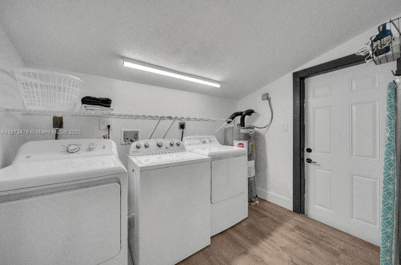 521 W Evanston Cir, Fort Lauderdale, FL 33312 Photo