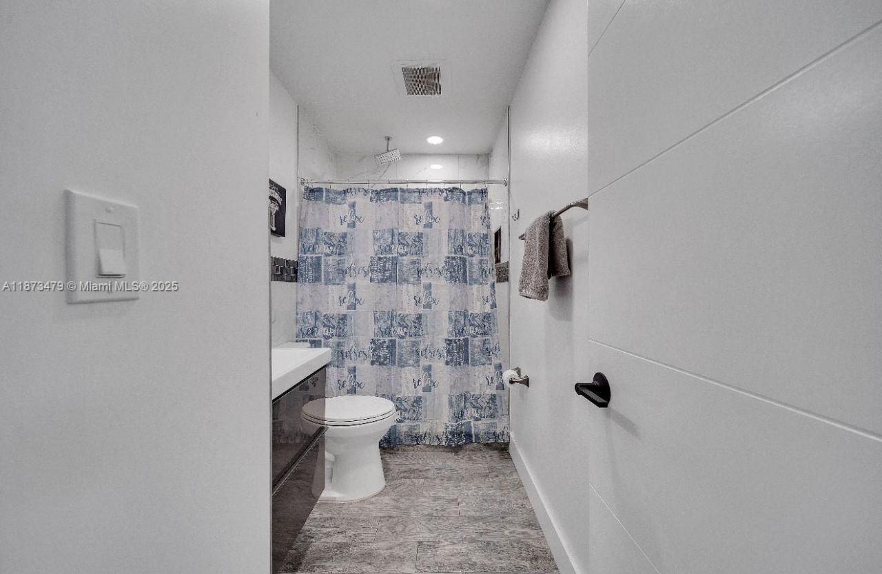 521 W Evanston Cir, Fort Lauderdale, FL 33312 Photo