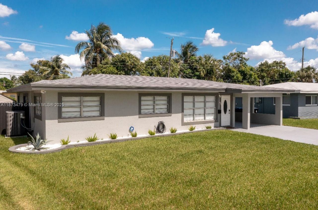 521 W Evanston Cir, Fort Lauderdale, FL 33312 Photo