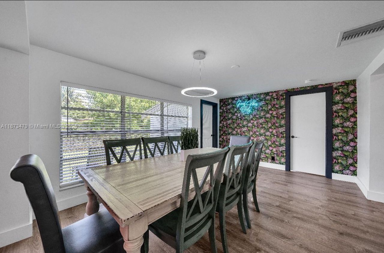 521 W Evanston Cir, Fort Lauderdale, FL 33312 Photo