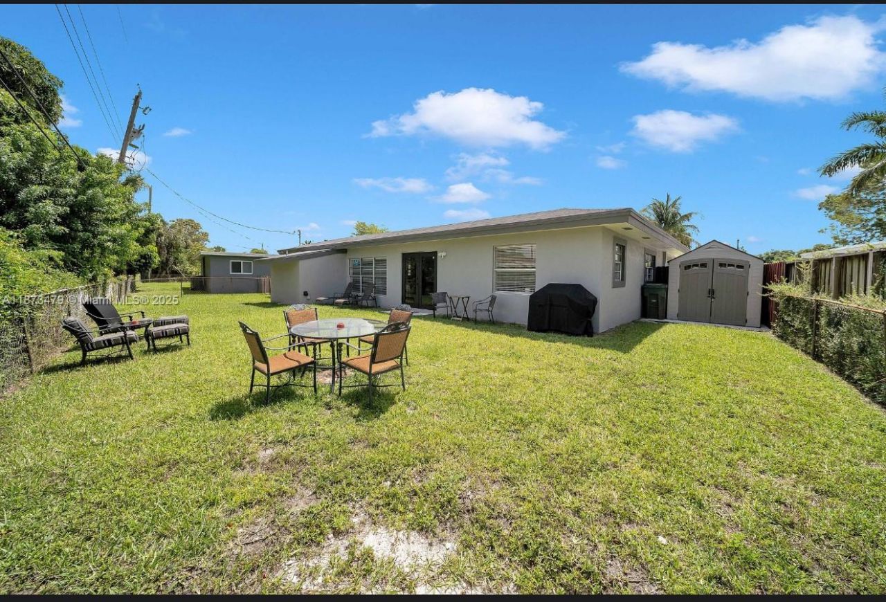 521 W Evanston Cir, Fort Lauderdale, FL 33312 Photo