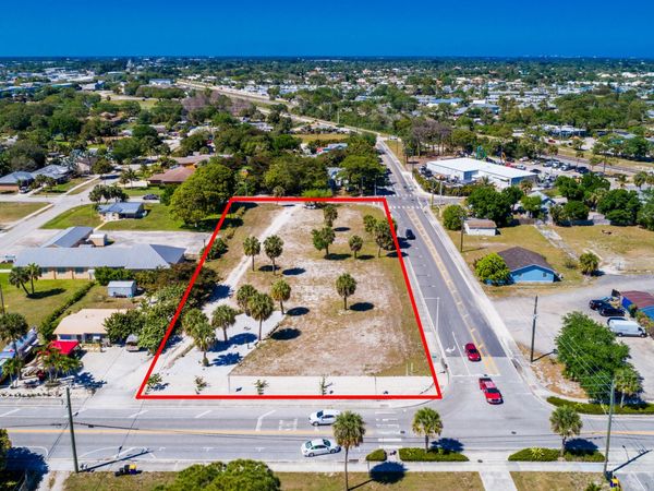 4878 SE Commerce Avenue, Stuart, FL 34997