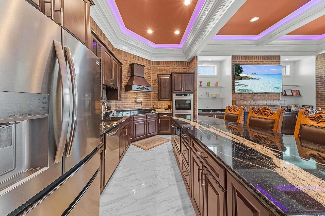 901 Clubhouse Dr. Photo 10