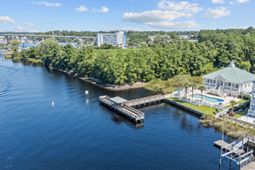 901 Clubhouse Dr. photo 4