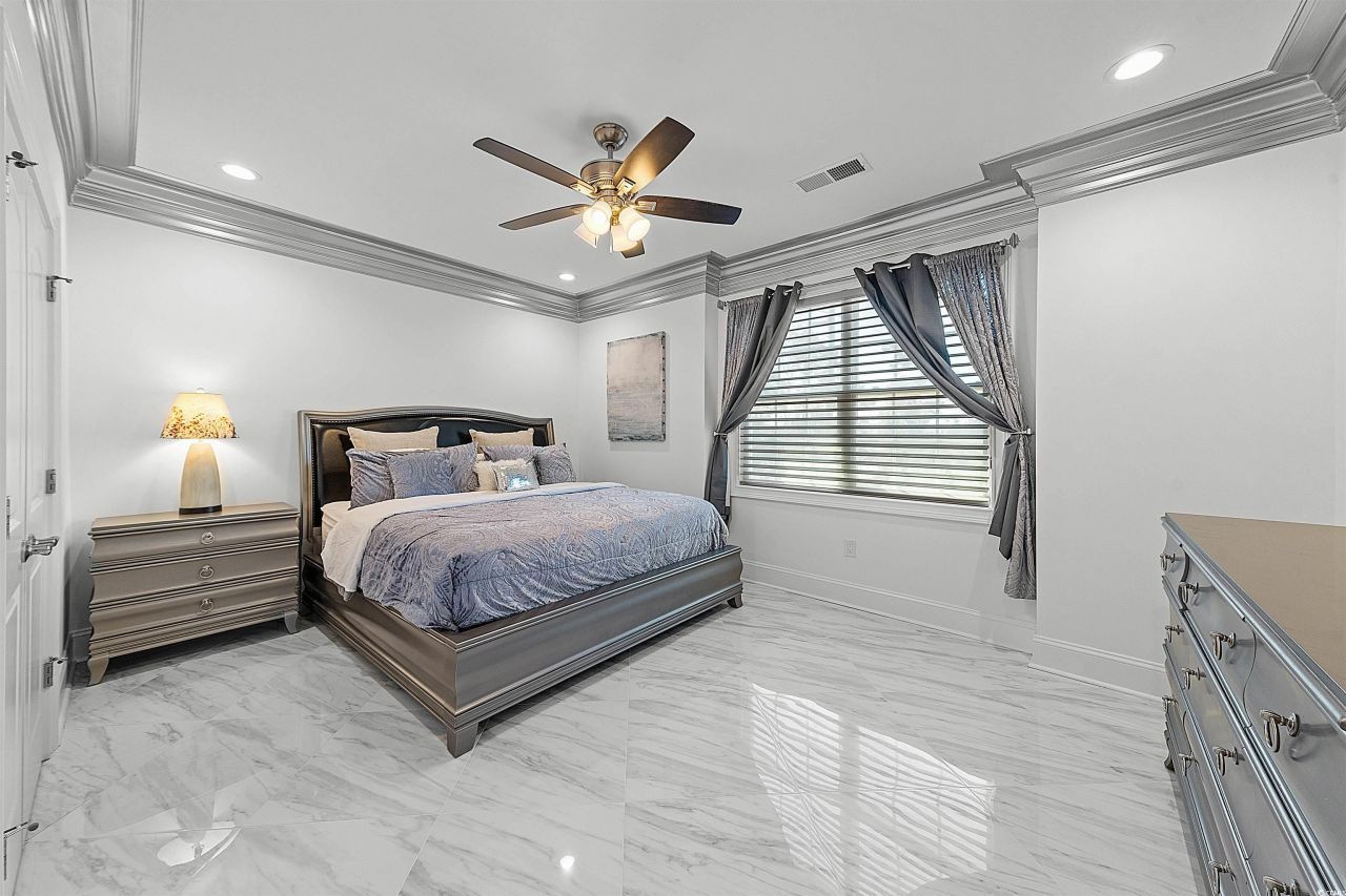 901 Clubhouse Dr. Photo 22