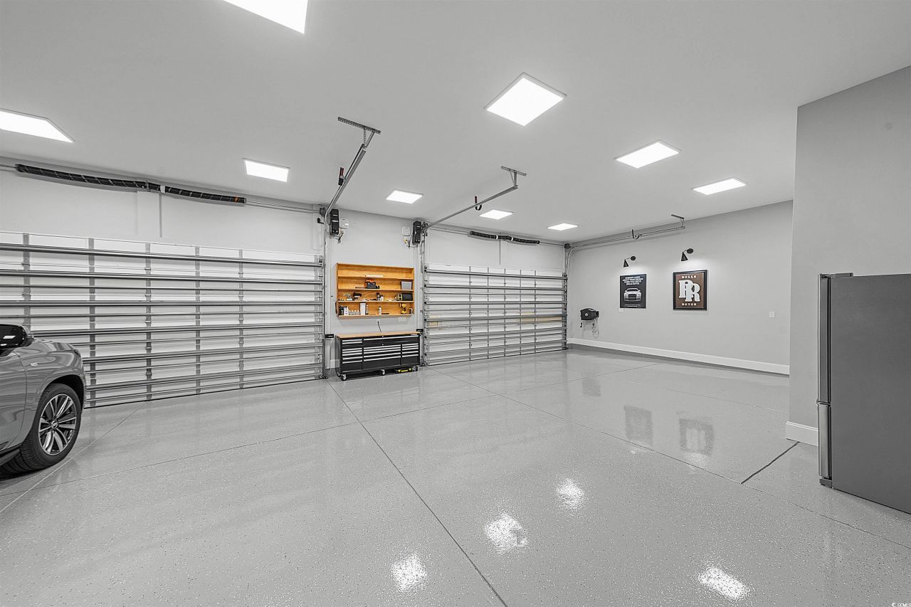 901 Clubhouse Dr. Photo 4