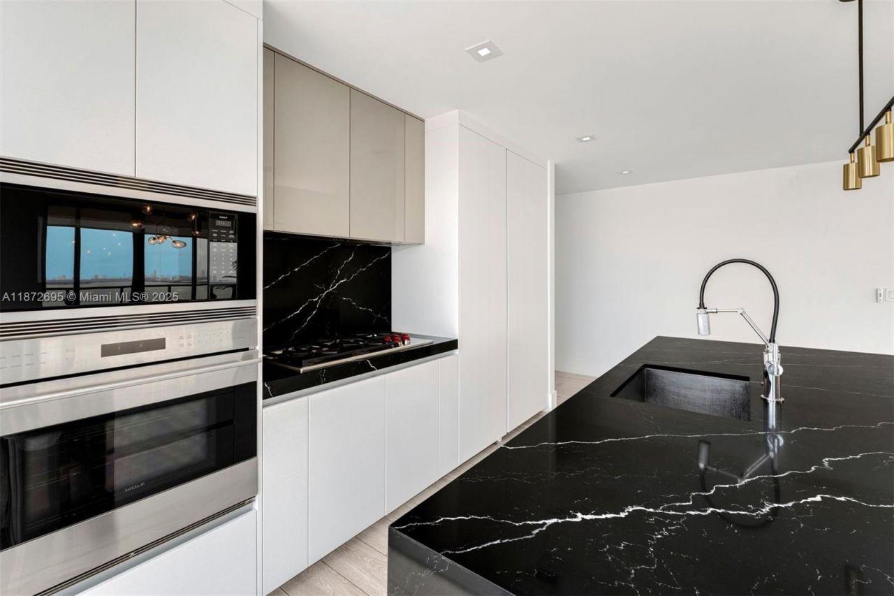 788 NE 23rd St, Unit 2301, Miami, FL 33137 Photo