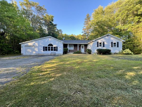 1068 Main Road, Eddington, ME 04428