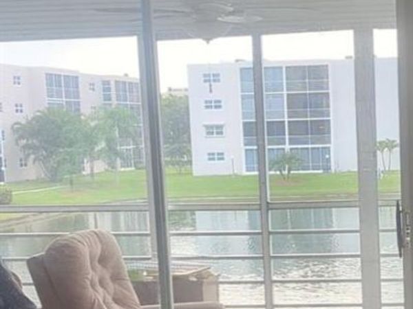 1024 SE 4th Ave, Unit 204, Dania Beach, FL 33004