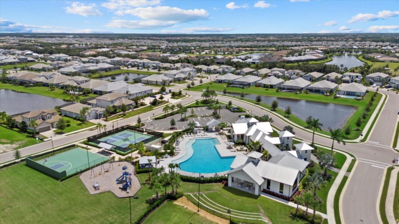 16750 Savory Mist Circle, Bradenton, FL 34211 Photo