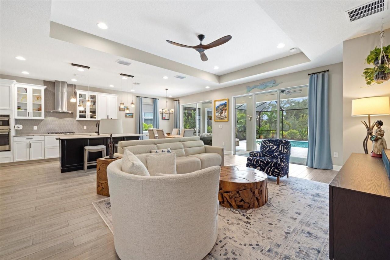 16750 Savory Mist Circle, Bradenton, FL 34211 Photo