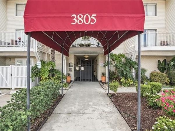 3805 HOUMA Boulevard, Unit C201, Metairie, LA 70006