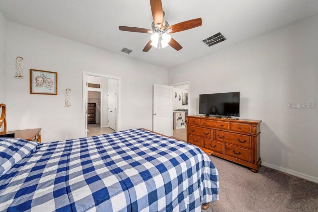 13536 Lake Yale View Loop, Grand Island, FL 32735 Photo