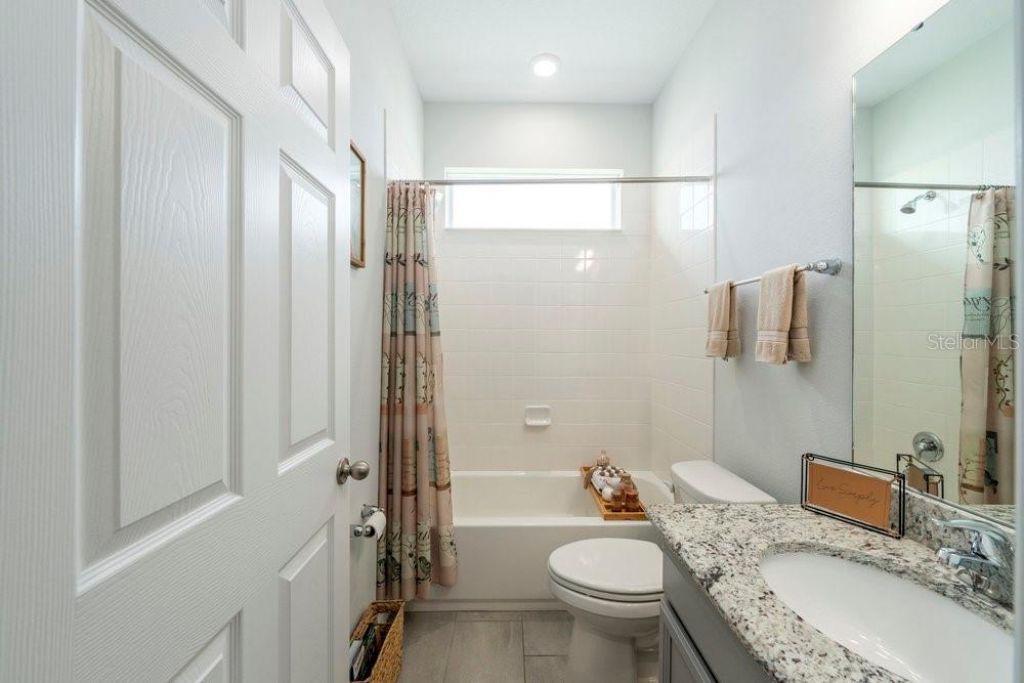 13536 Lake Yale View Loop, Grand Island, FL 32735 Photo