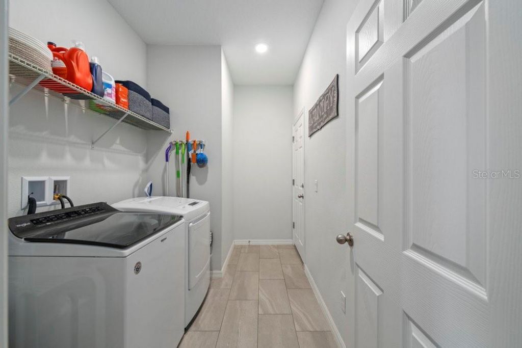 13536 Lake Yale View Loop, Grand Island, FL 32735 Photo