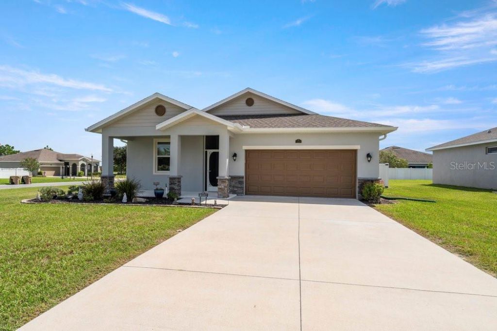 13536 Lake Yale View Loop, Grand Island, FL 32735 Photo