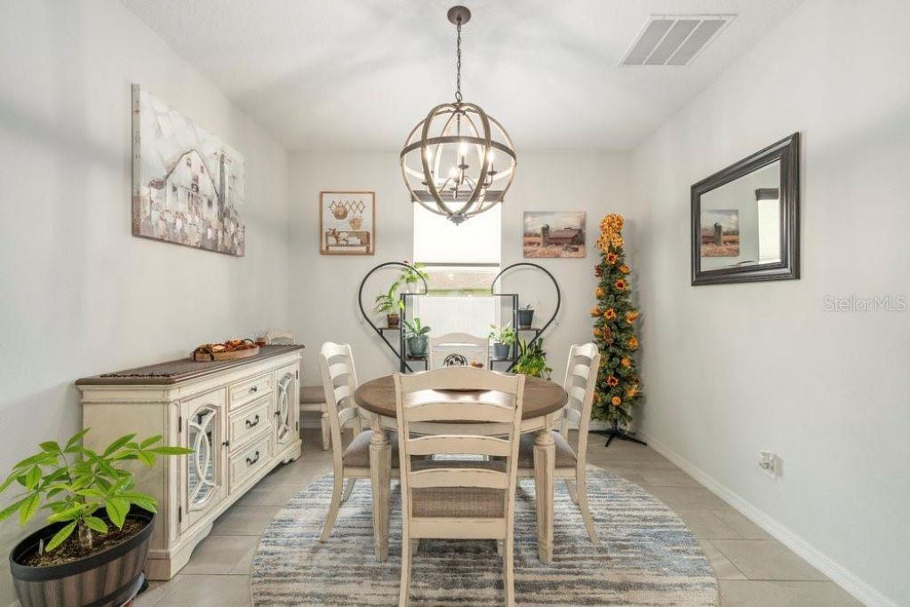 13536 Lake Yale View Loop, Grand Island, FL 32735 Photo