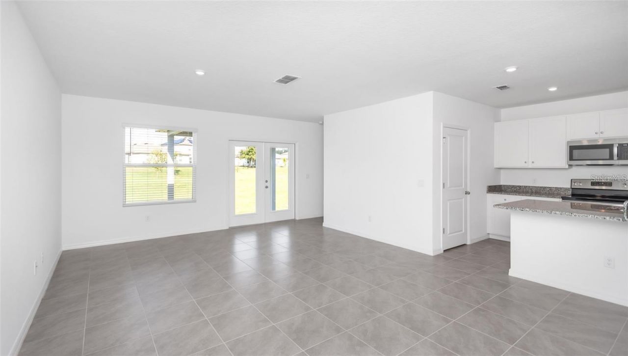 6773 Branham Mill Court, Zephyrhills, FL 33542 Photo