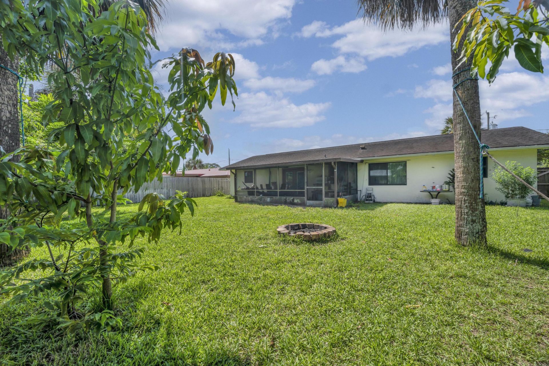 804 Holly Avenue, Fort Pierce, FL 34982 Photo