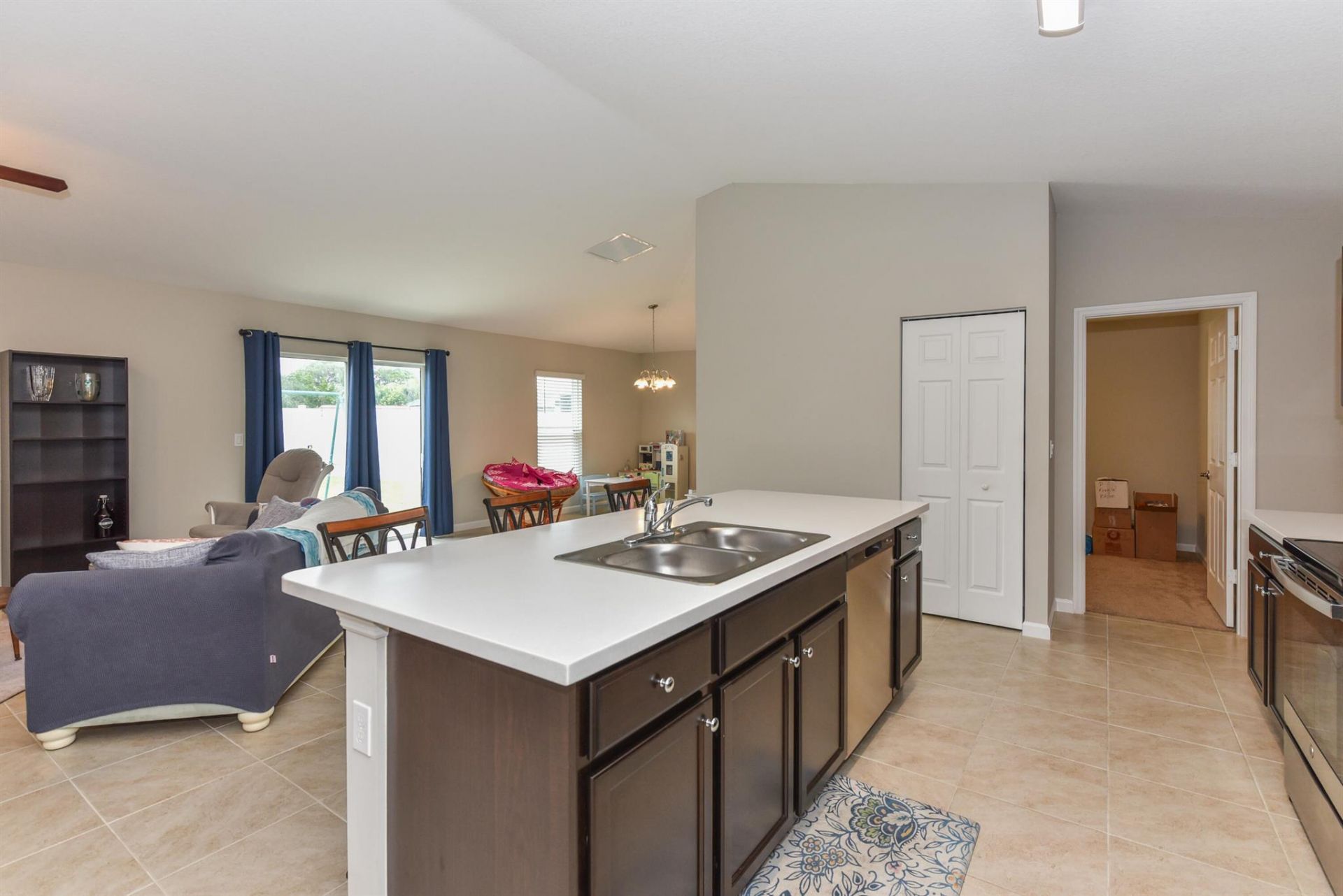 5865 NW Mesa Circle, Port Saint Lucie, FL 34986 Photo