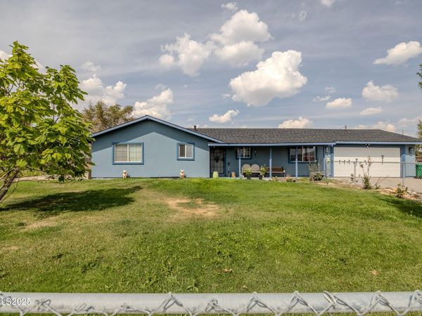11605 Lemmon Drive, Reno, NV 89506
