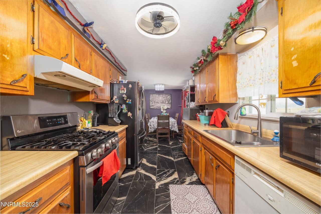 11605 Lemmon Drive, Reno, NV 89506 Photo