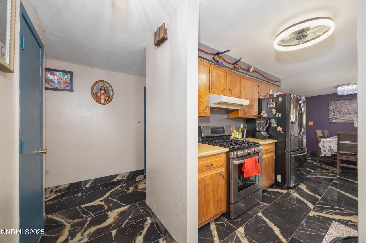 11605 Lemmon Drive, Reno, NV 89506 Photo