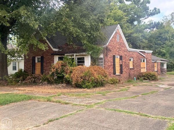 636 Warner Avenue, Jonesboro, AR 72401