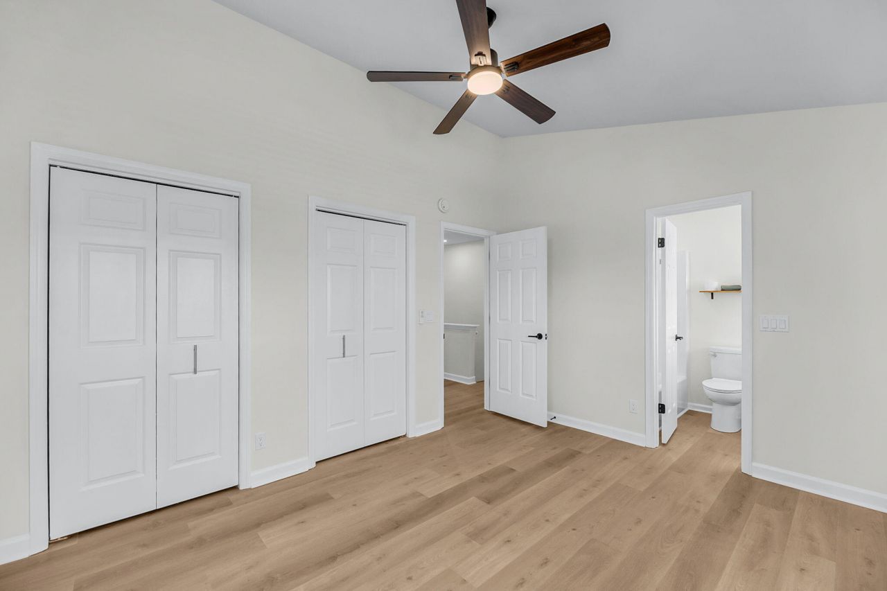 2912 Oxford Place Photo 16