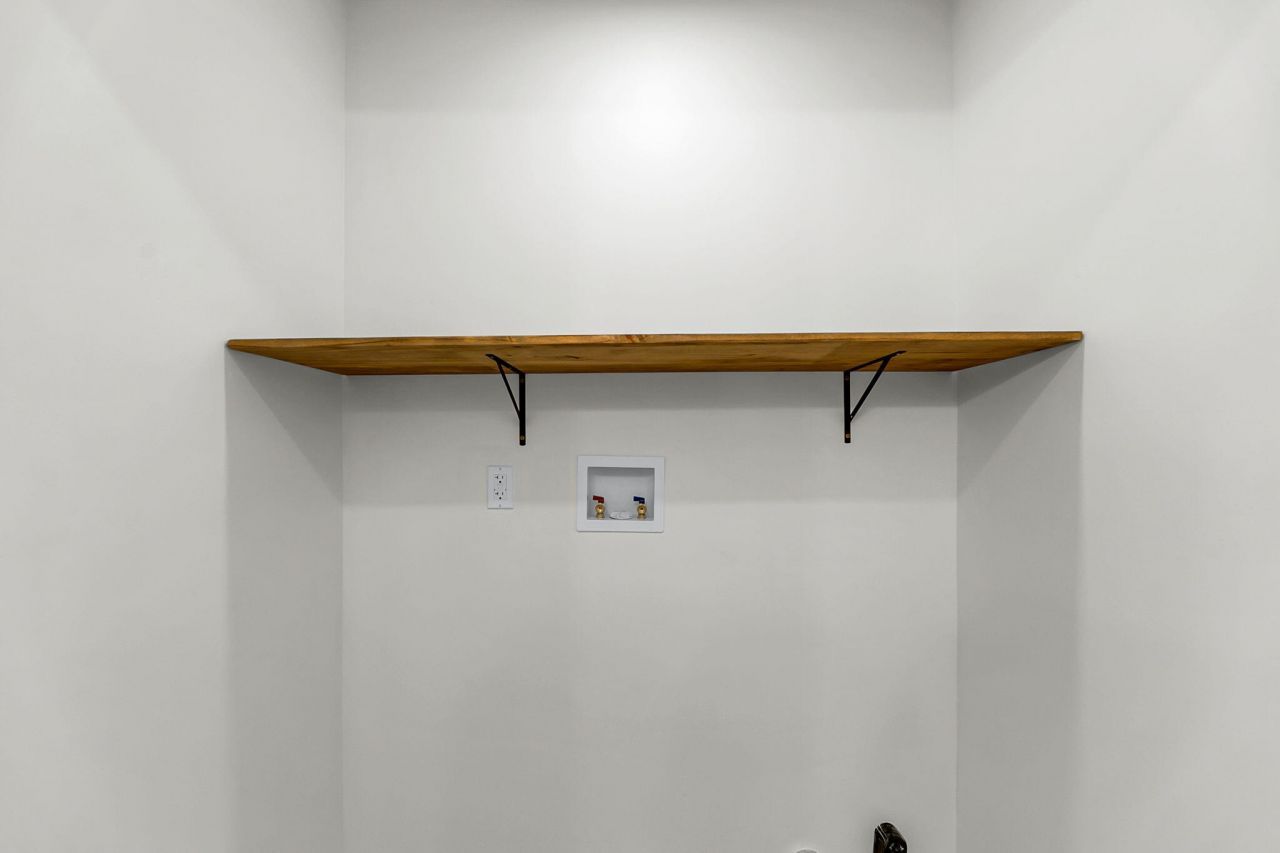 2912 Oxford Place Photo 24