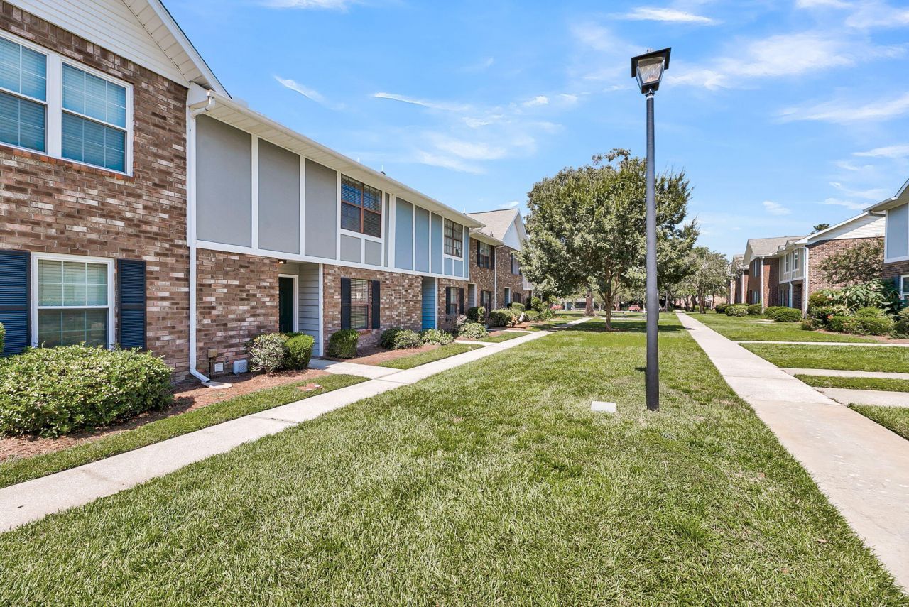 2912 Oxford Place Photo 25