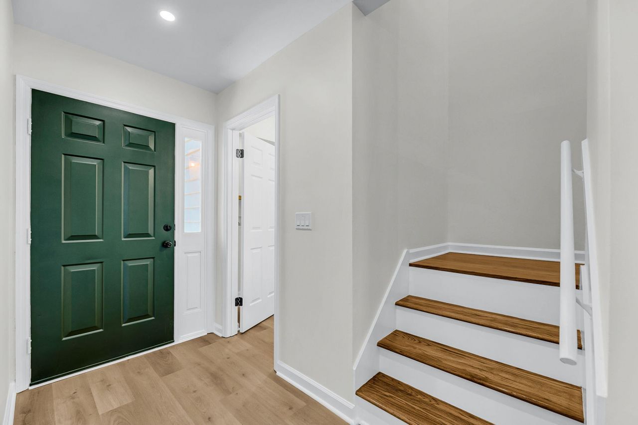 2912 Oxford Place Photo 8