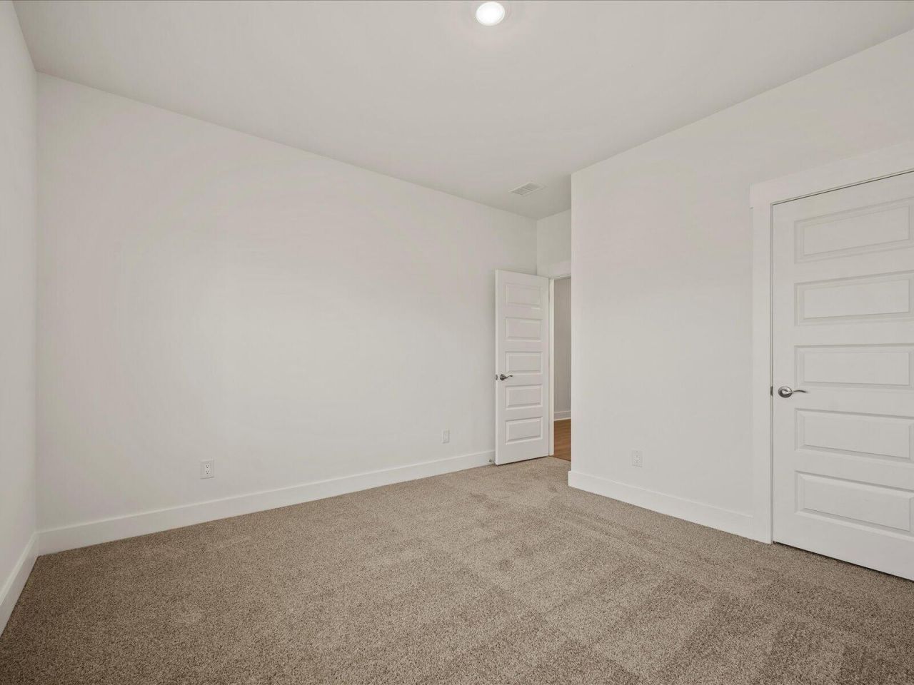 106 Indigo Cove Boulevard Photo 15