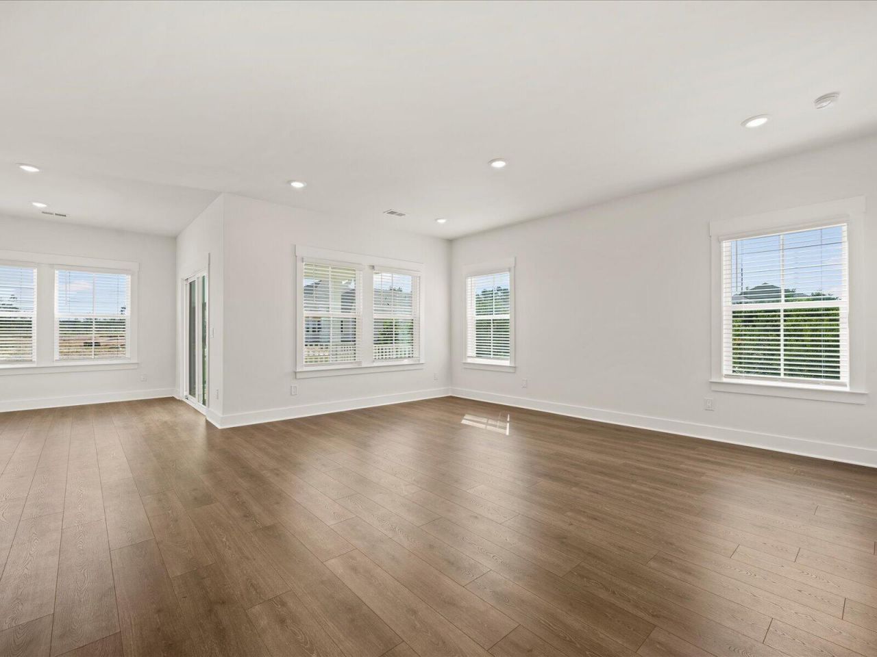 106 Indigo Cove Boulevard Photo 20