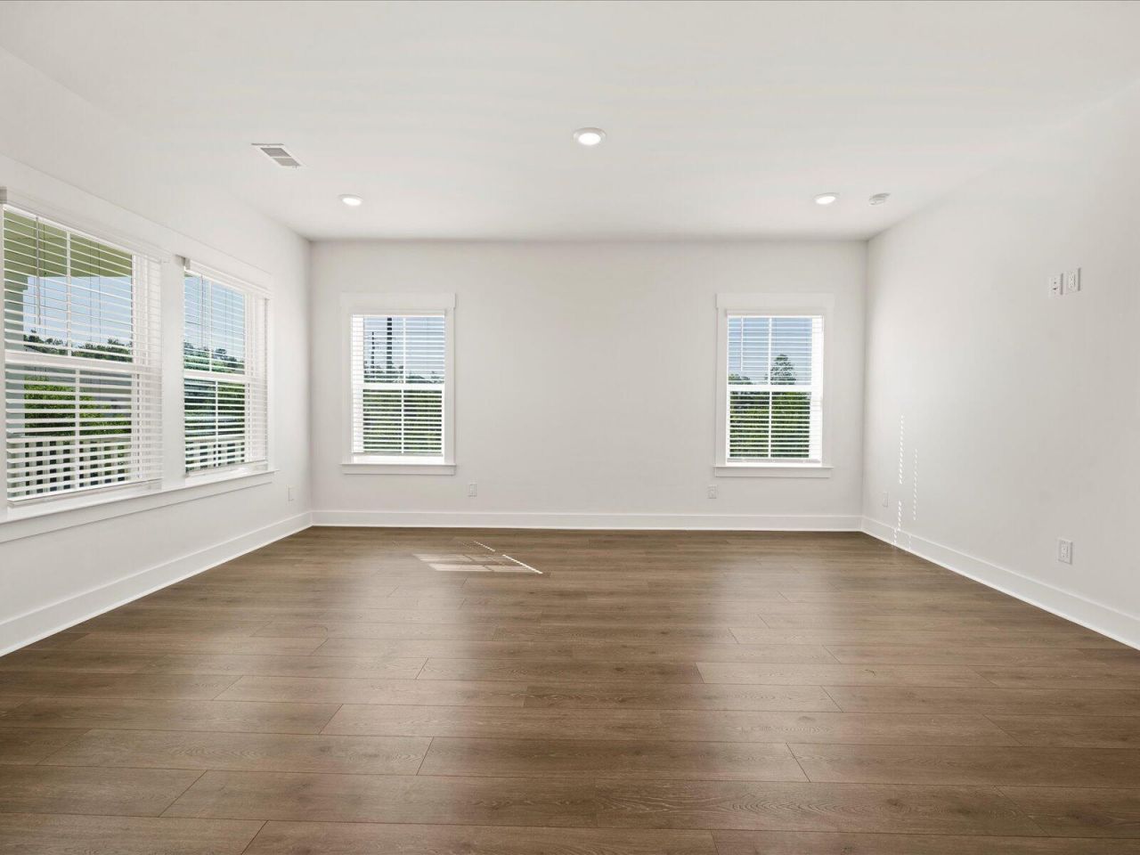 106 Indigo Cove Boulevard Photo 23