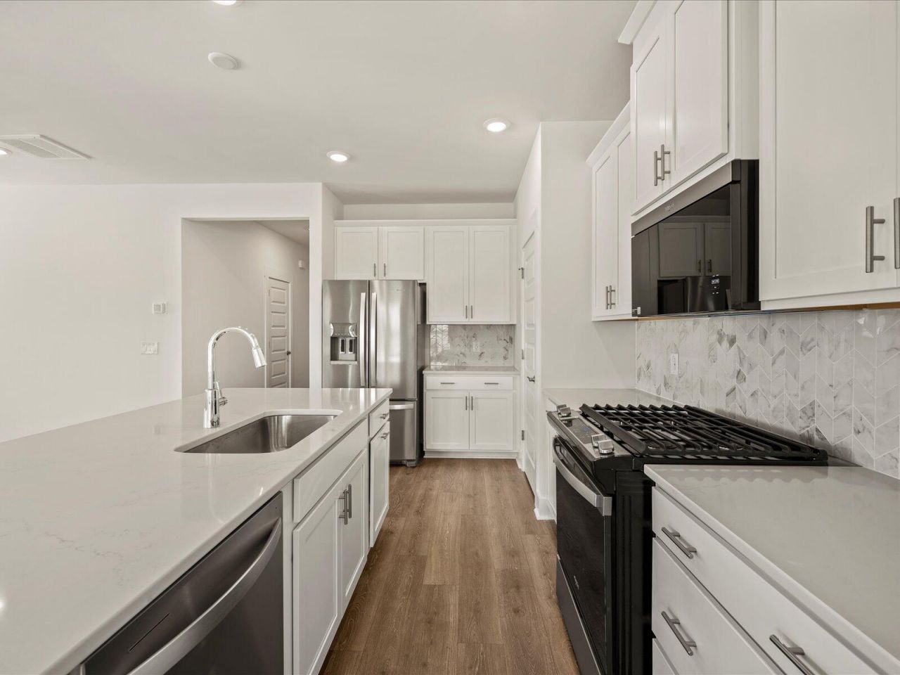 106 Indigo Cove Boulevard Photo 4