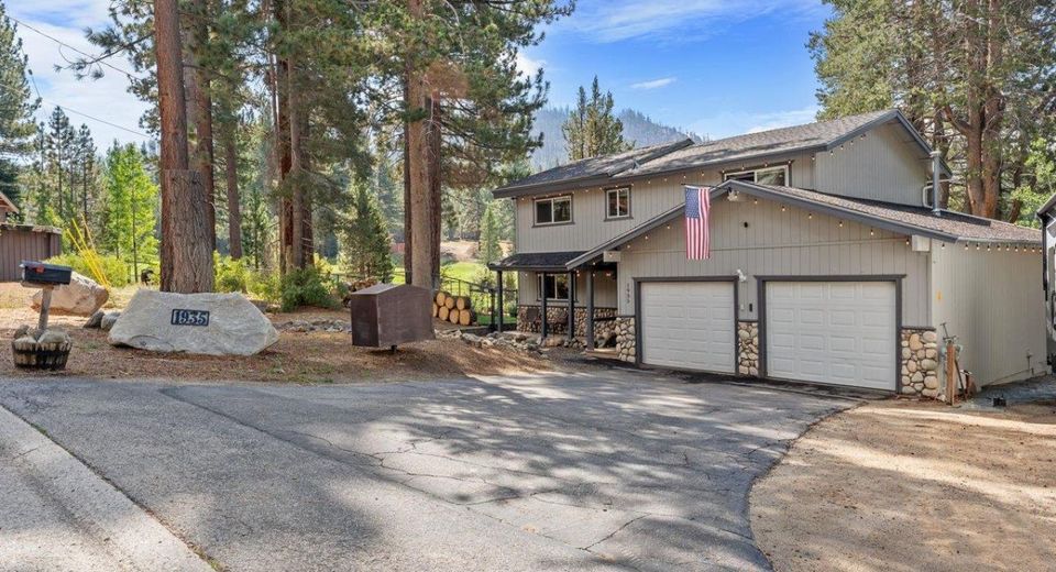 1935 Apache Avenue, South Lake Tahoe, CA 96150 Photo