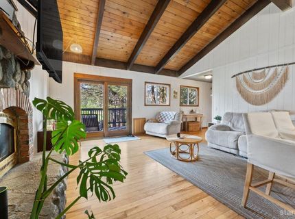 1935 Apache Avenue, South Lake Tahoe, CA 96150 Photo