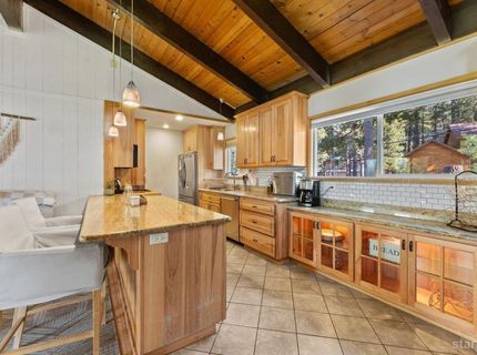1935 Apache Avenue, South Lake Tahoe, CA 96150 Photo