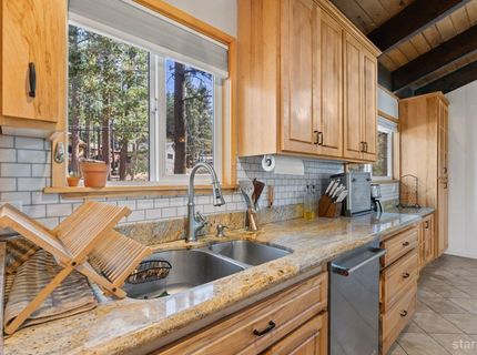 1935 Apache Avenue, South Lake Tahoe, CA 96150 Photo