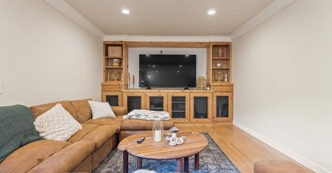 1935 Apache Avenue, South Lake Tahoe, CA 96150 Photo